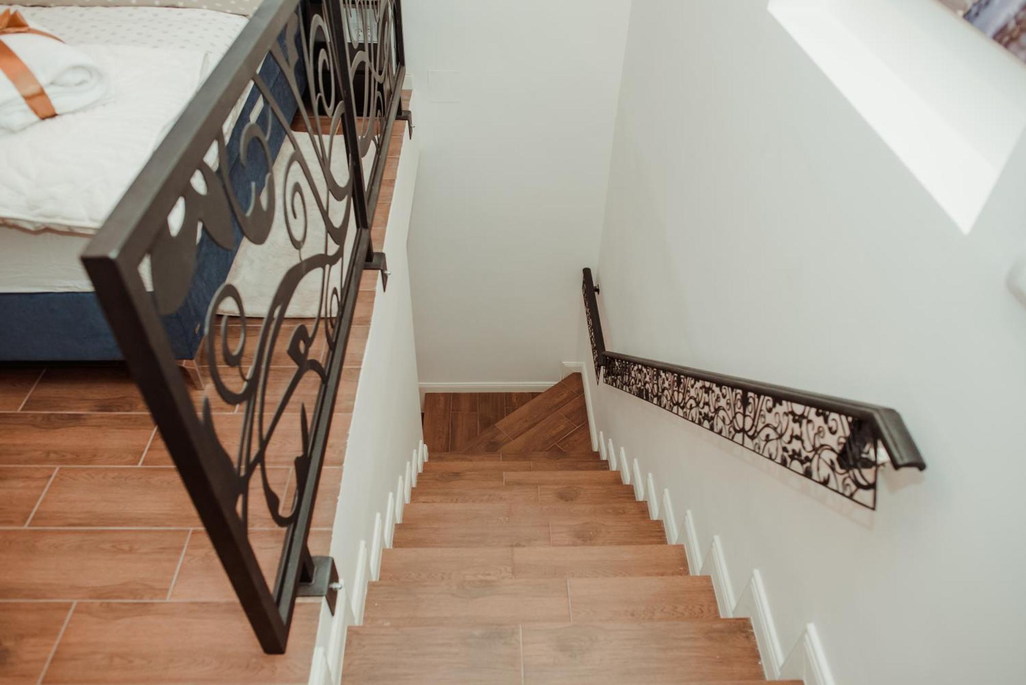 Passage Apartment *